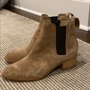 Rag & Bone Taupe Suede boots